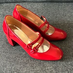 Red heels patent leather